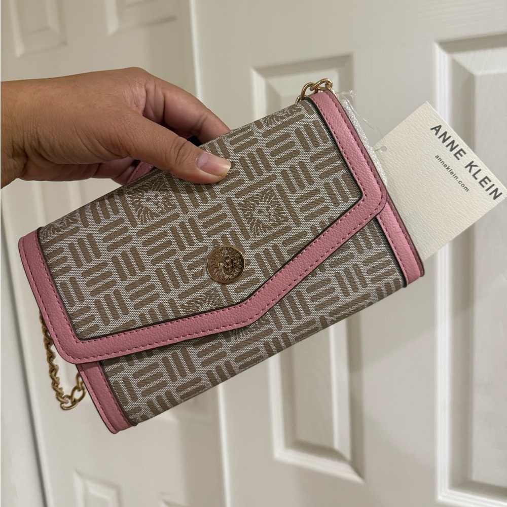 Elegant Pink and Gold Women's Bag